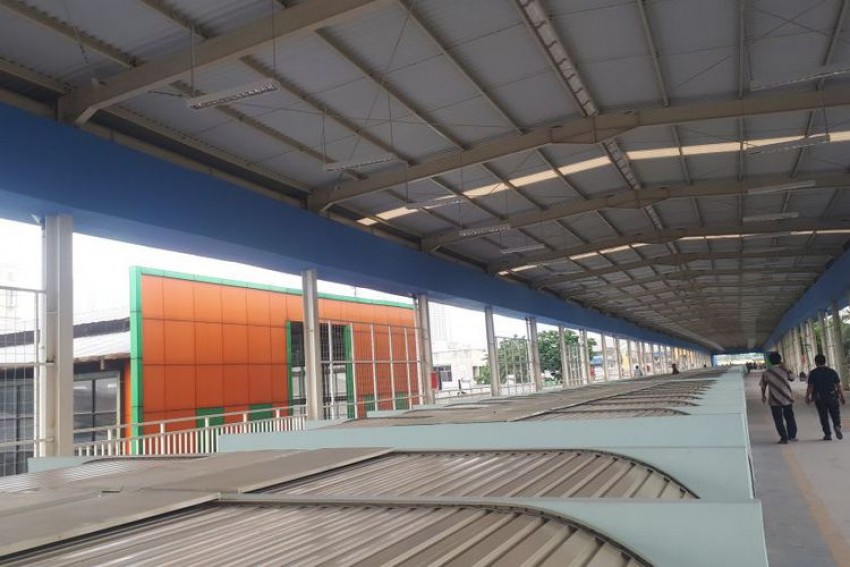 30Skybridge Tanah Abang.jpg.jpg